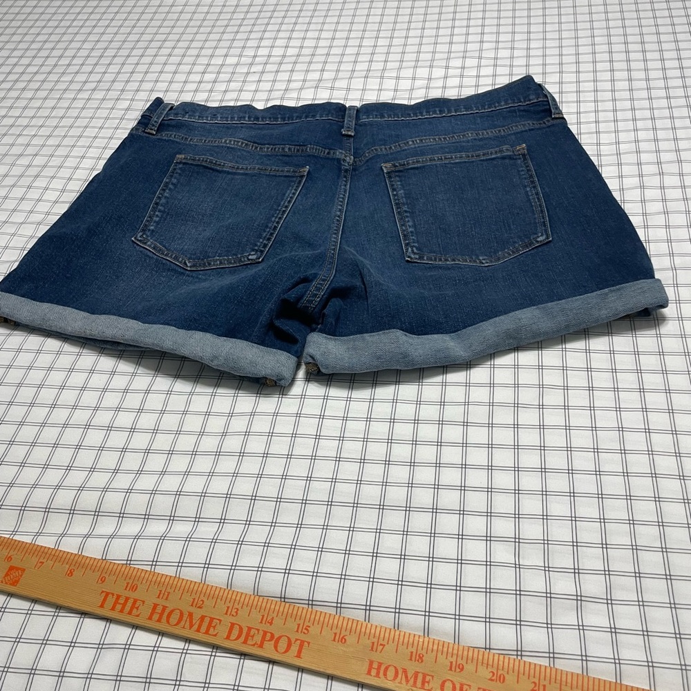 GAP DENIM SHORTS